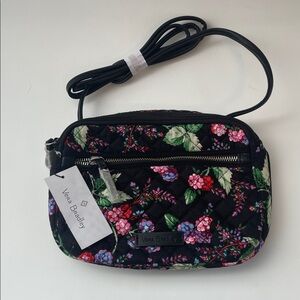 NWT Vera Bradley Iconic RFID Little Crossbody Winter Berry Pattern